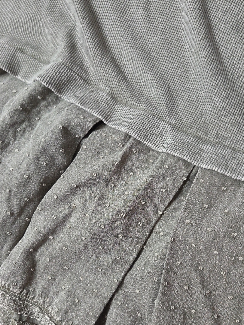 Easel Ribbed Ruffle Bottom Tunic Top - Picture 5 of 6